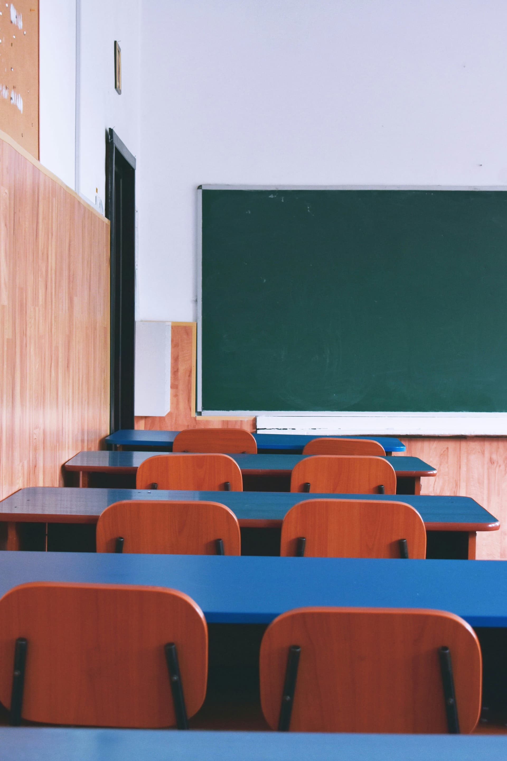 Photo of empty classroom